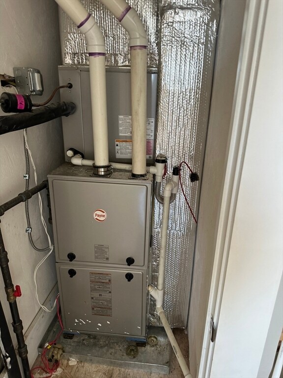 Building Photo - 181 Chelsea St