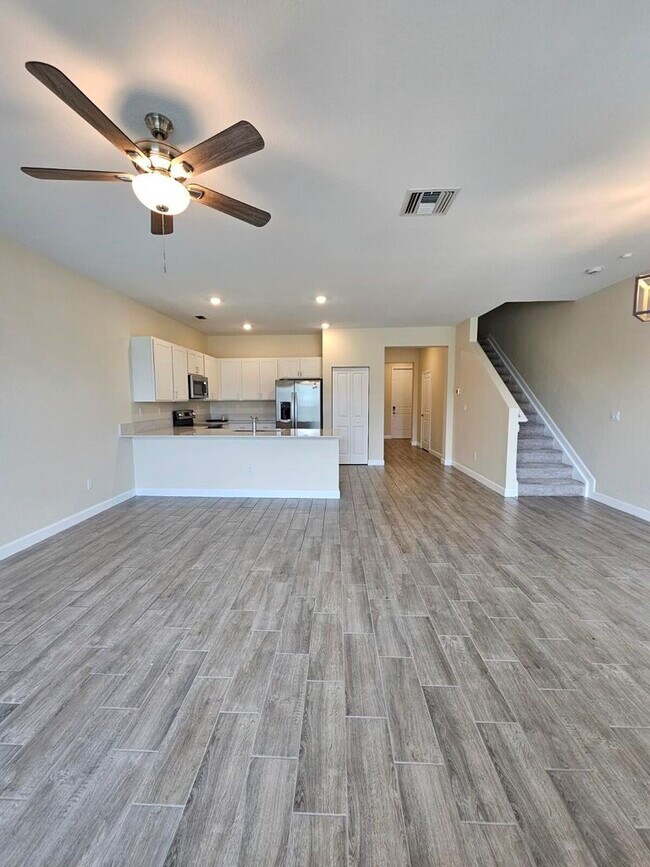 Building Photo - 6951 Harbours Edge Ave