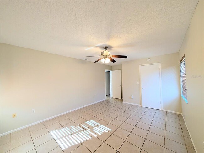 Building Photo - 1122 68th Ave Dr W