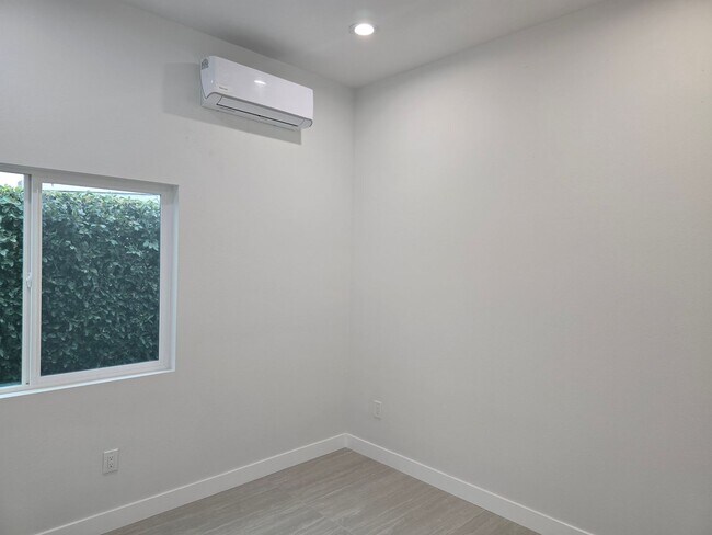 Building Photo - 12687 Aristocrat Ave