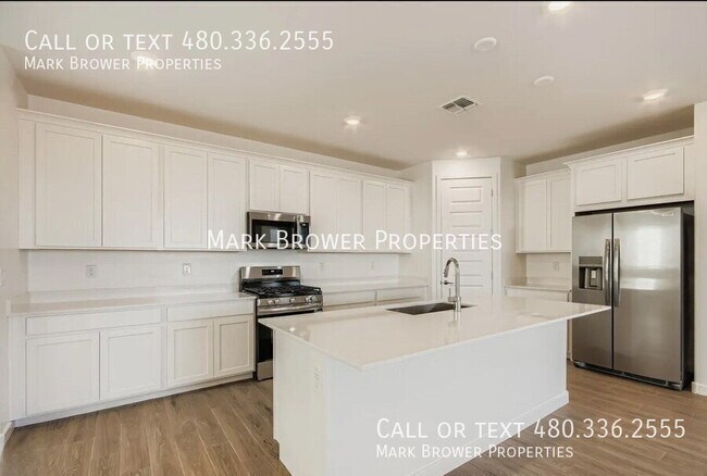 Building Photo - 32483 N Jasper St