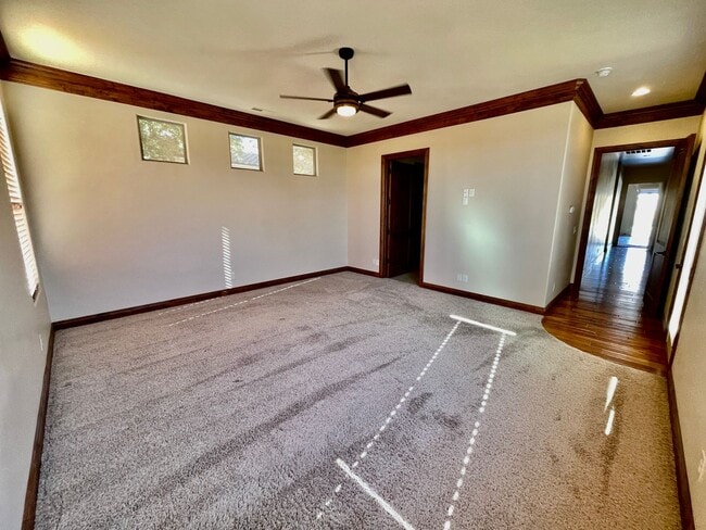 Building Photo - Beautiful Pet-Friendly Home on Green Springs Golf Course