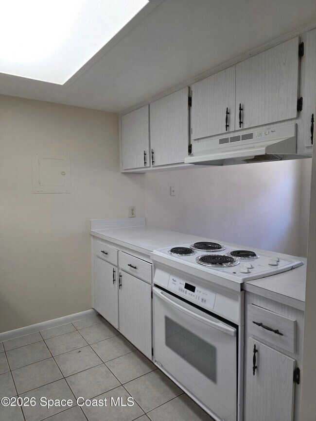 Building Photo - 234 Bristol Ct