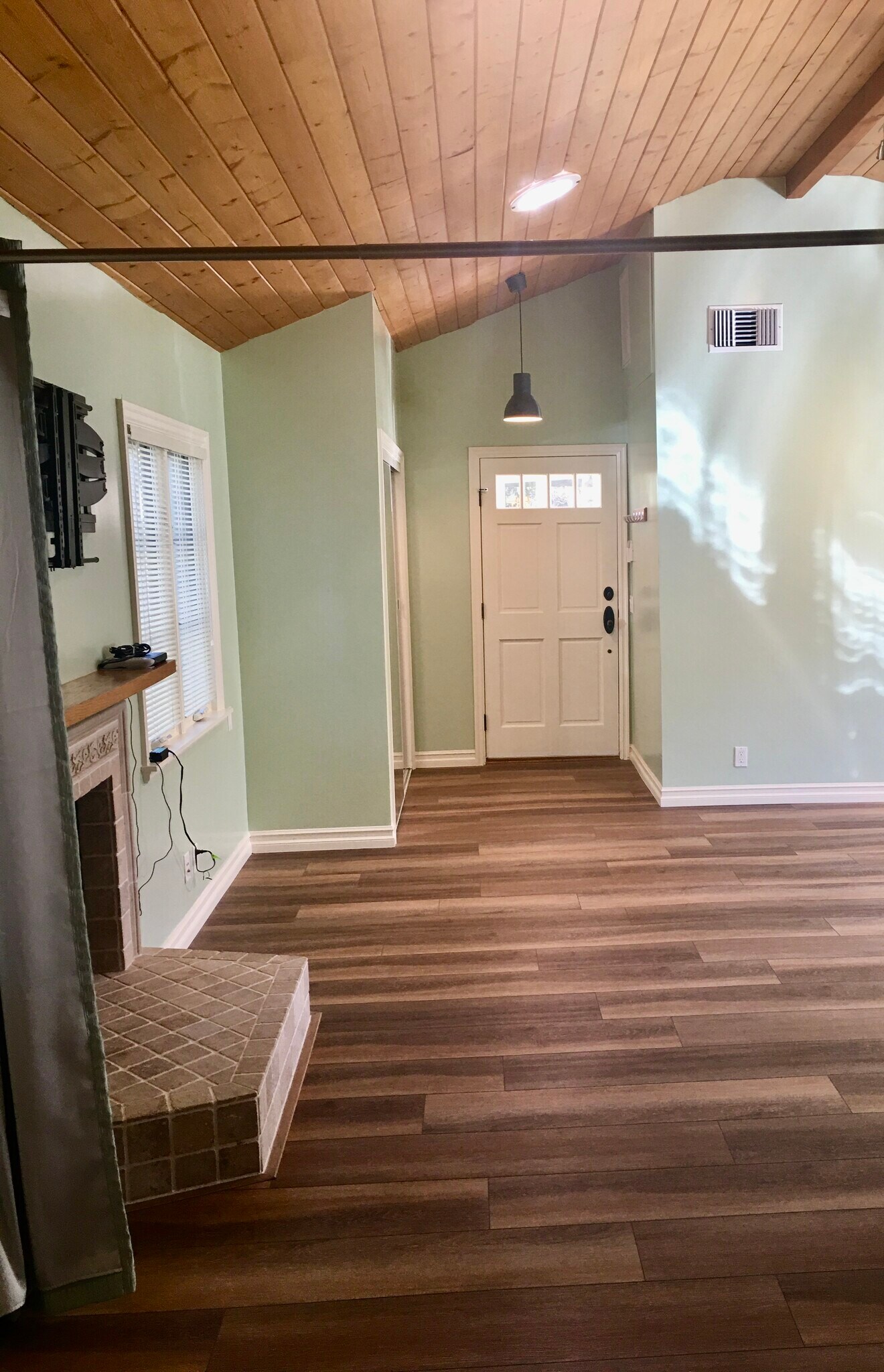 Building Photo - 23211 Mariano St