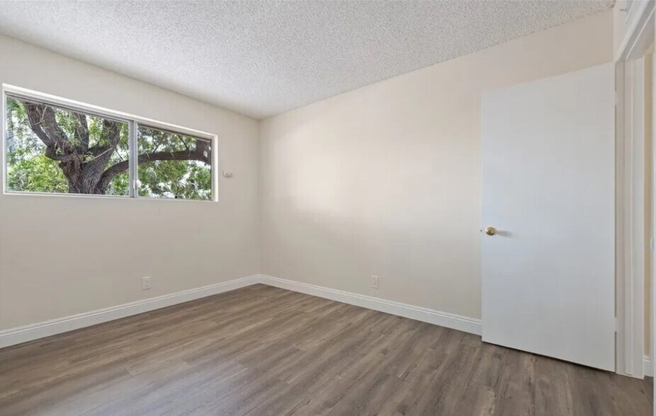 Building Photo - 2690 N Berkeley St