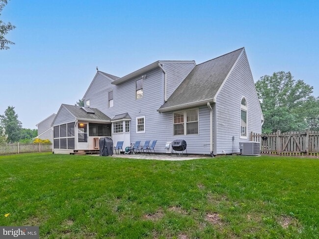 Building Photo - 3044 Emerald Chase Dr