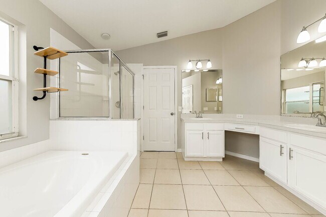 Building Photo - 10609 Egret Haven Ln