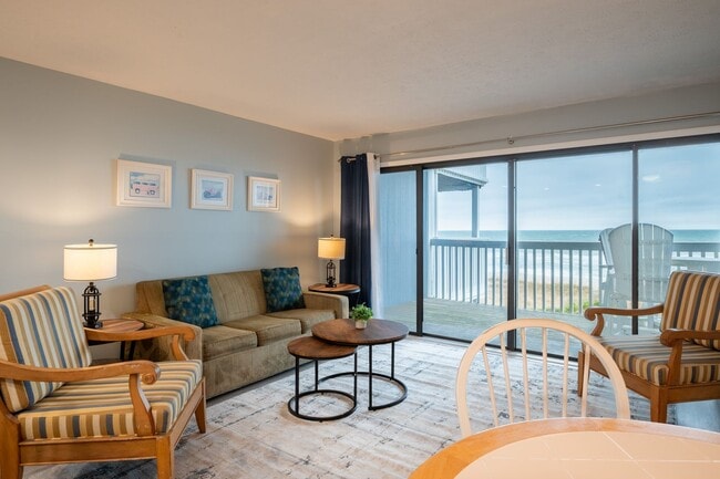 Building Photo - OCEANFRONT OFF-SEASON ONE BEDROOM RENTAL