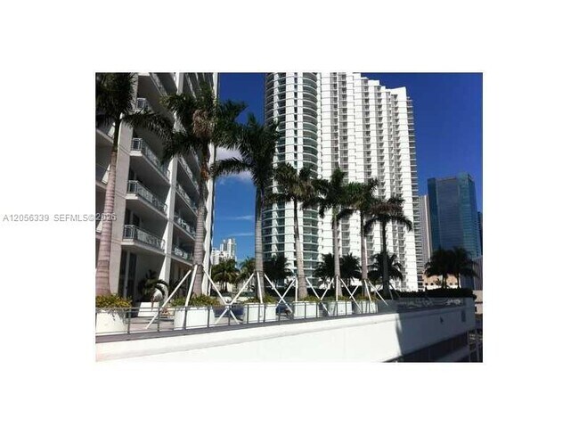Building Photo - 350 S Miami Ave