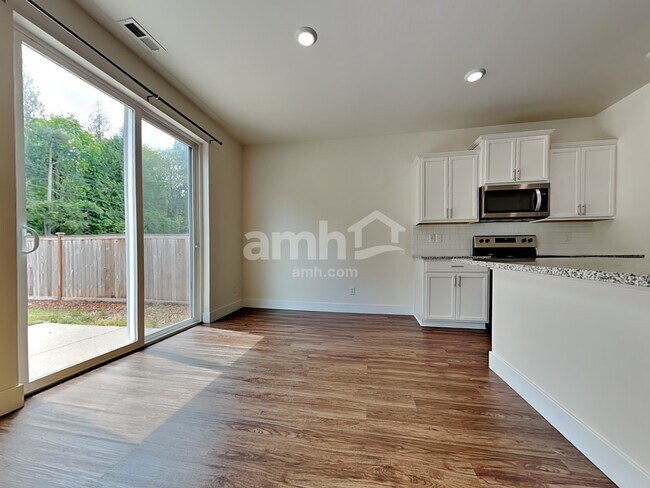 Building Photo - 1427 92nd Way SE