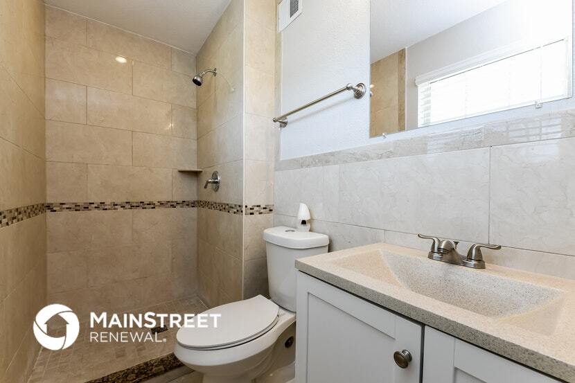 Building Photo - 6300 Lyons St