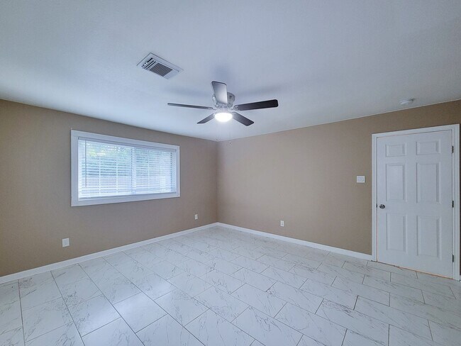 Building Photo - RECENTLY REMODELED 3 BEDROOM 2 BATH LEASE HOME IN SPRING, TEXAS