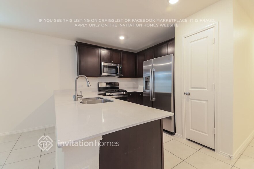 Building Photo - 14845 Firerock Rd