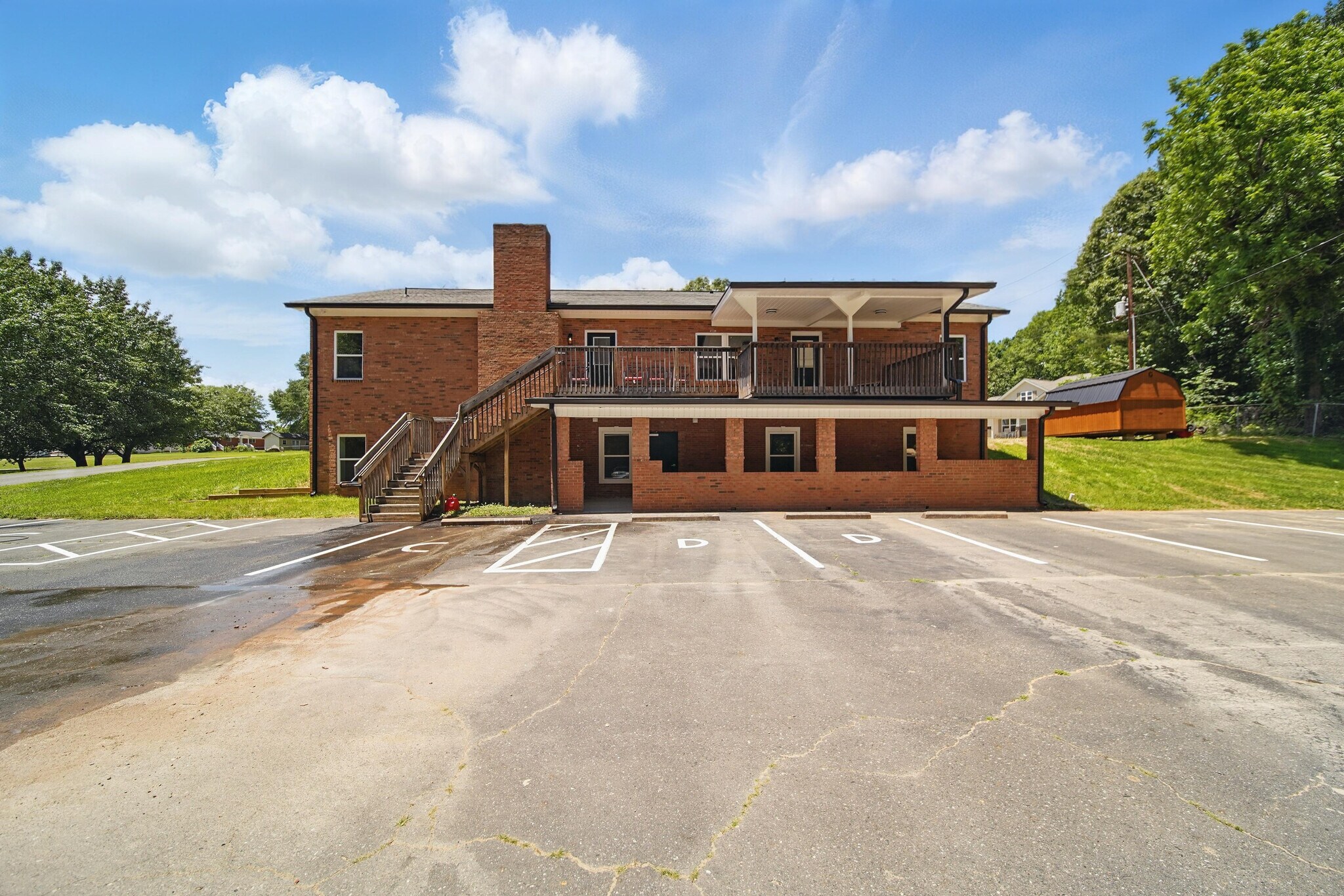 Building Photo - 216 Legion Dr