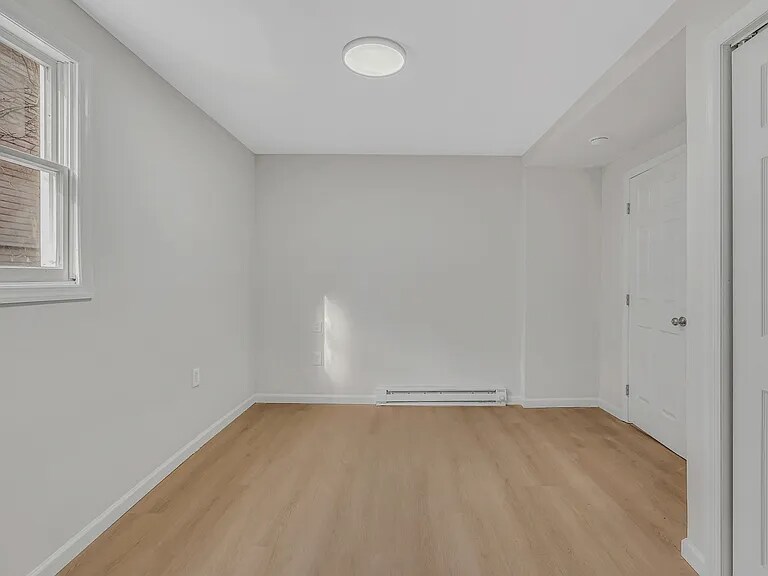 Building Photo - 141 Throop St