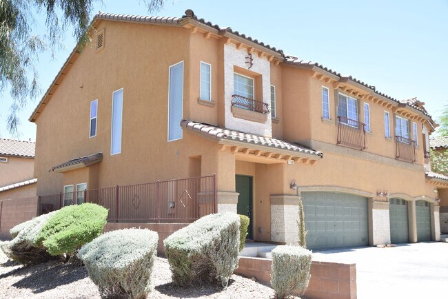 Building Photo - HENDERSON UPGRADED 4 BEDROOM HOME