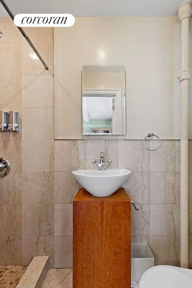 Building Photo - 235 W End Ave