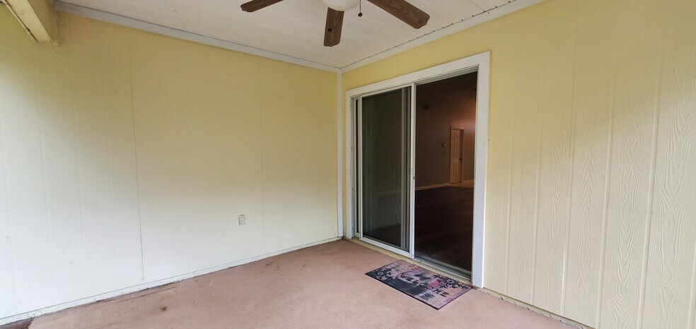 Building Photo - 996 Beckingham Dr