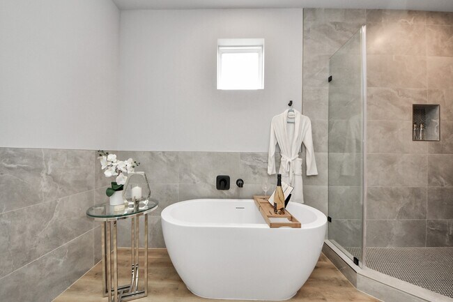 Building Photo - 5809 Francis Oak Ln