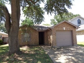 Building Photo - 20107 Beechview Ln