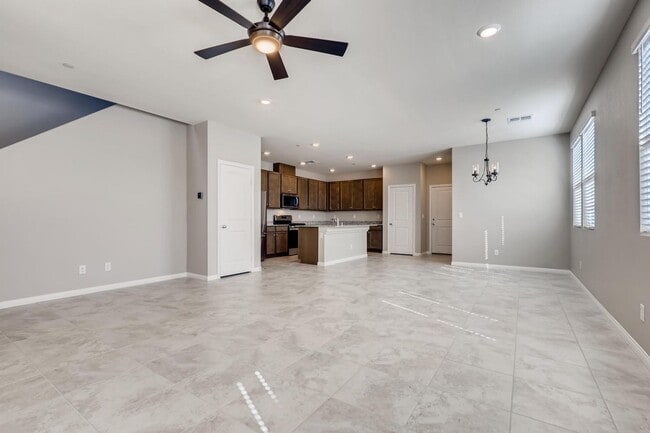 Building Photo - GORGEOUS HOME in Inspirada Community!!!