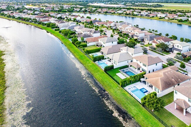 Building Photo - 8835 Grand Prix Ln