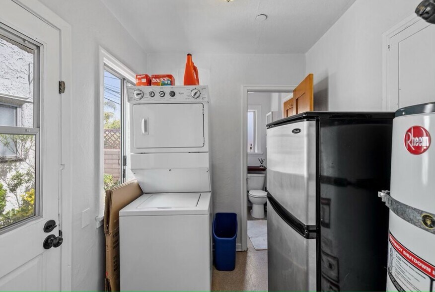 Building Photo - 4174 Ince Blvd