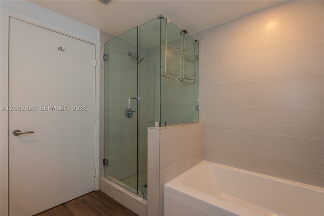 Building Photo - 4250 Biscayne Blvd