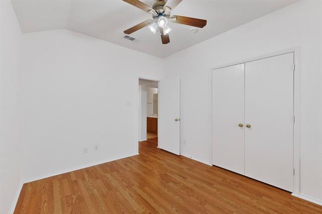 Building Photo - 721 Somerset Dr