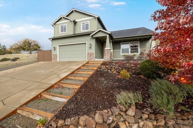 Building Photo - 4375 Vista Pointe Dr