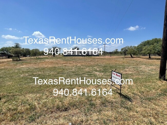 Primary Photo - Horse Lover's Dream !!! Located in Award W...