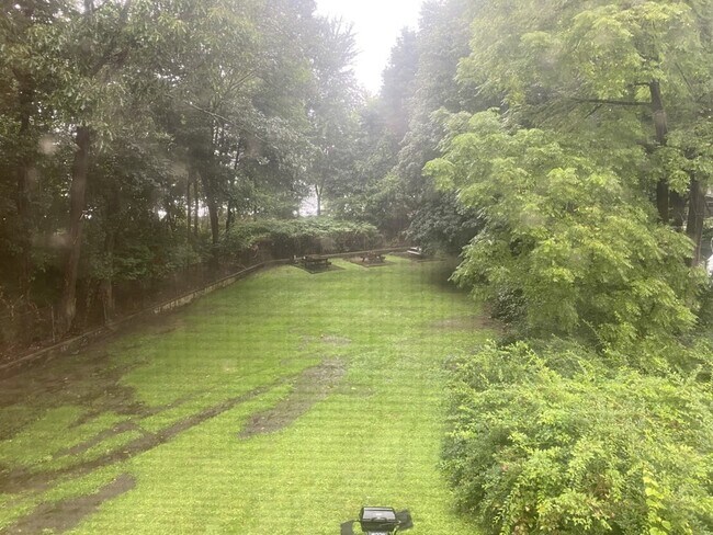 Building Photo - 1 Colonial Village Dr