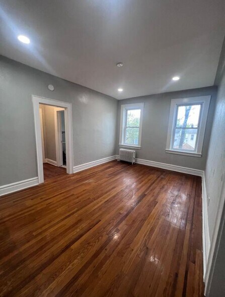 Building Photo - 386 Stuyvesant Ave.