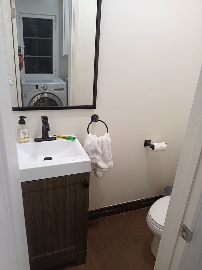 Building Photo - 359 Heather Heights Ct