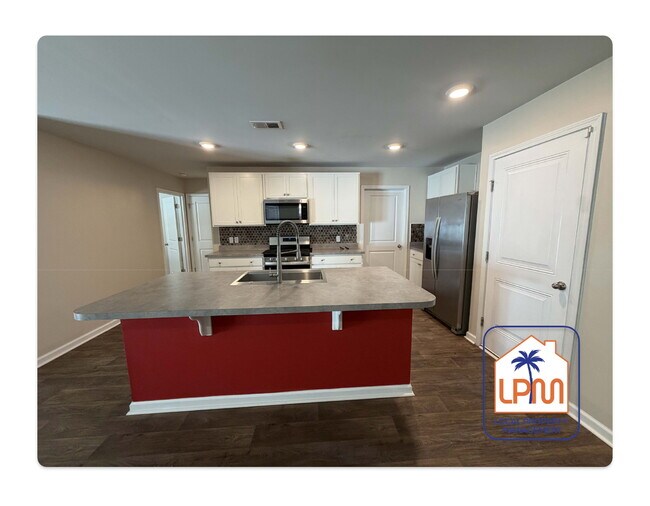 Building Photo - Beautiful and spacious 5-Bedroom Home in Convenient Okatie Location