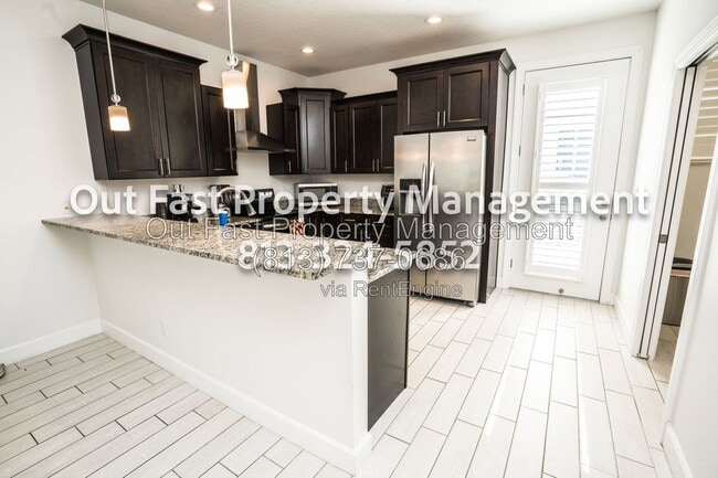 Building Photo - 4859 W Prescott St