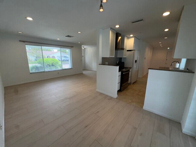 Building Photo - 11261 NW 42nd St