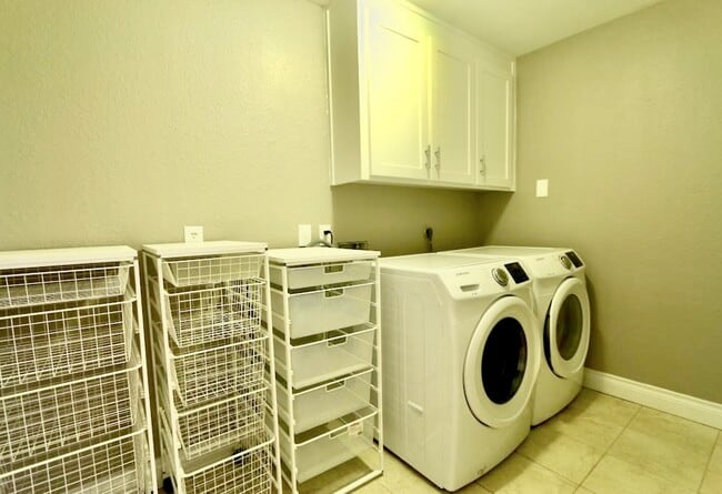 Building Photo - 2842 River Birch Dr