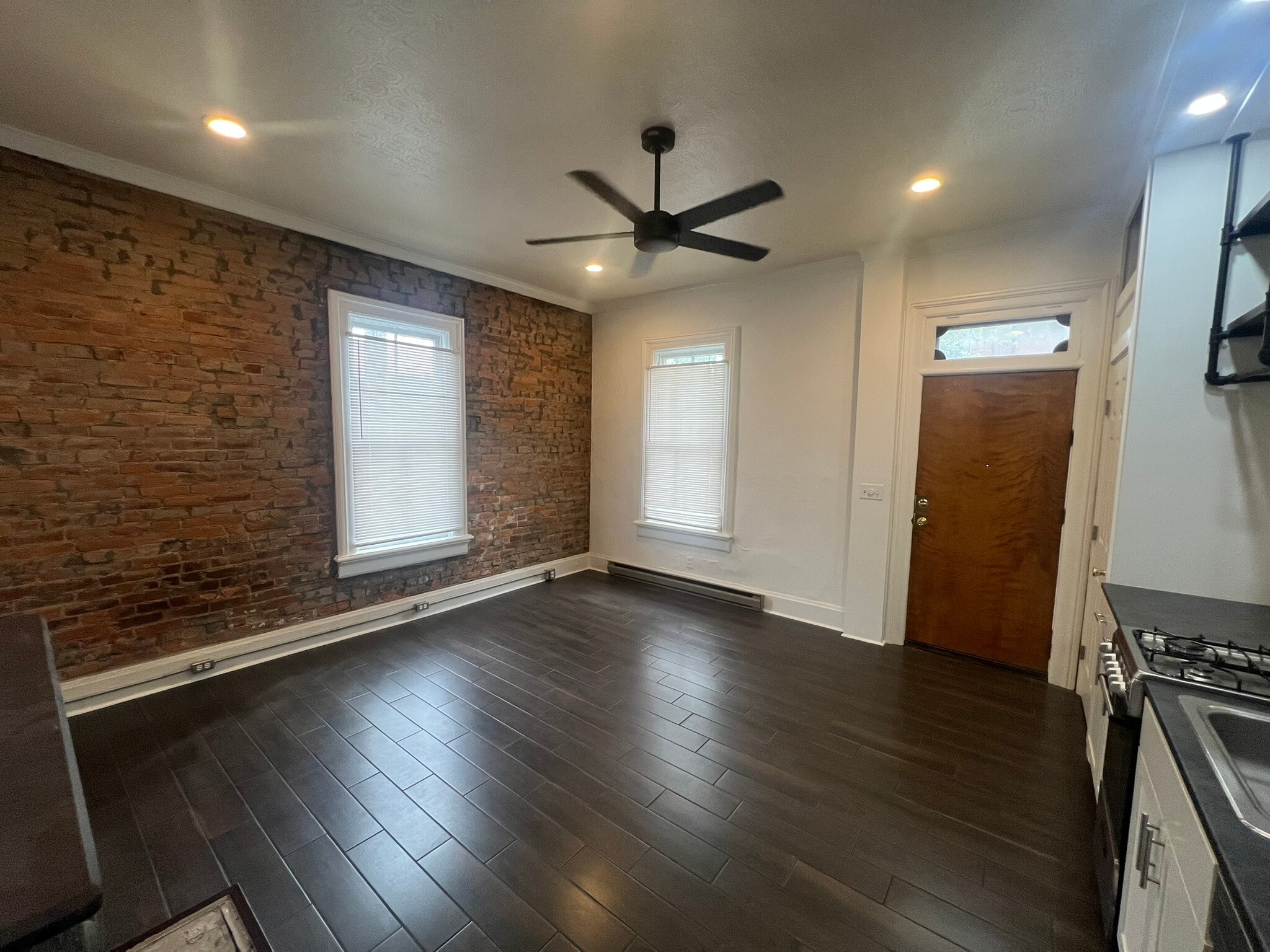 Building Photo - 888 City Park Ave