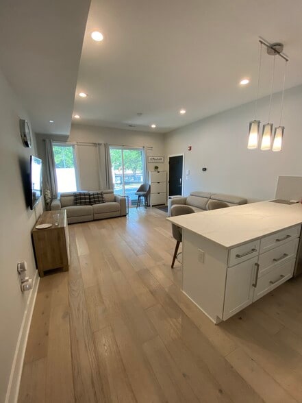 Building Photo - 7129 Georgia Ave NW