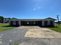 Building Photo - 410 Western Green Ave