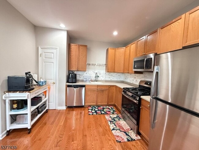 Building Photo - 155 Conover Terrace