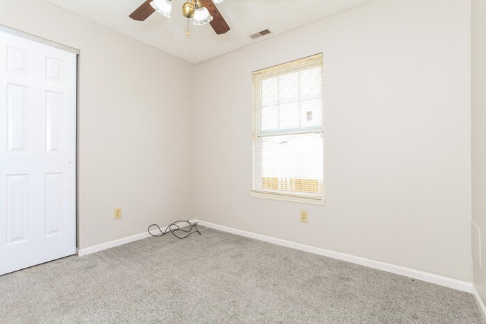 Building Photo - 476 Peyton Dr