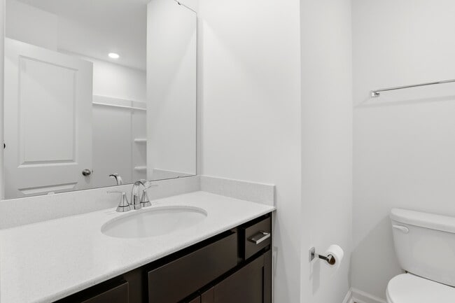 Building Photo - 10608 Brookside Reserve Rd