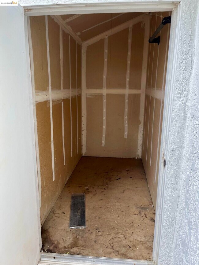 Building Photo - 5796 Cutter Loop