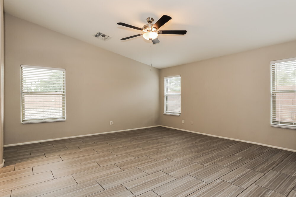 Building Photo - 16755 W Polk St