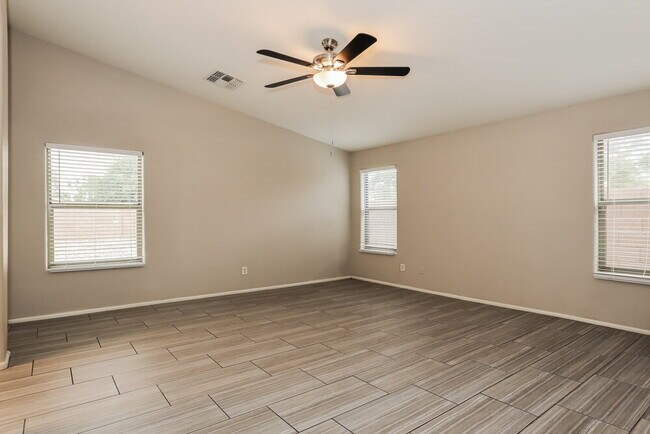 Building Photo - 16755 W Polk St