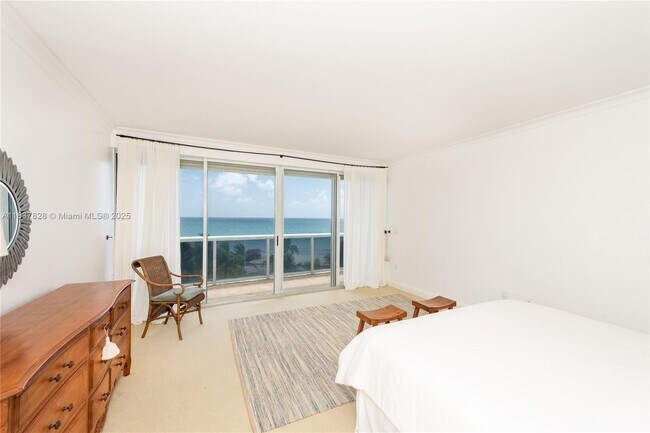 Building Photo - 9601 Collins Ave