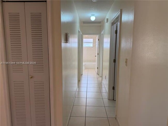 Building Photo - 4761 NW Flagler Terrace