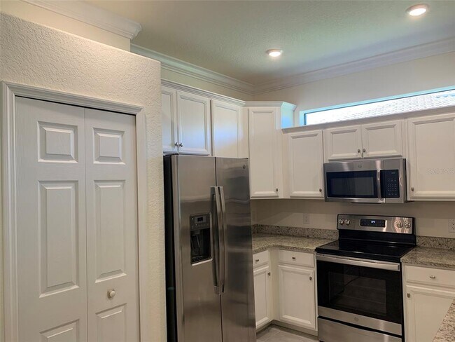 Building Photo - 12259 Amica Loop